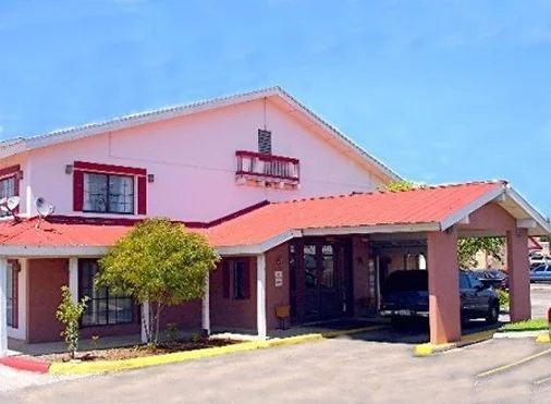 photo 1 of Motel 6 San Antonio TX  I-35 North Corridor