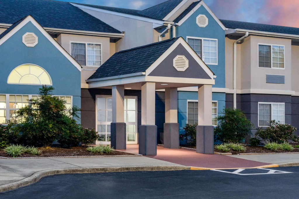 photo 1 of Microtel Inn & Suites by Wyndham Burlington