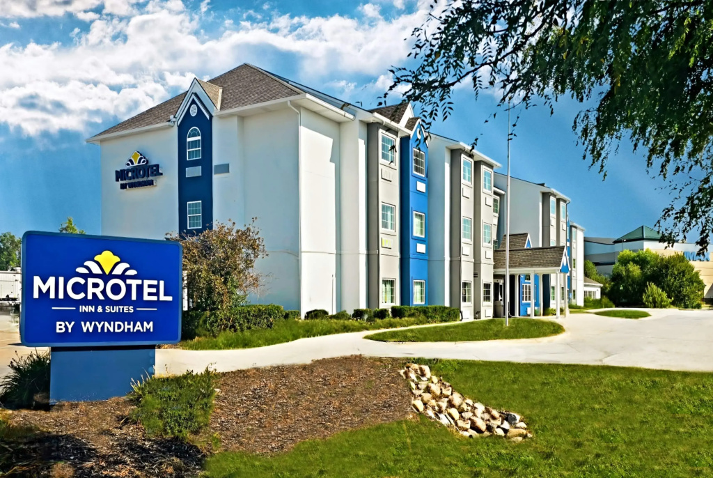 photo 1 of Microtel Inn & Suites by Wyndham Council Bluffs/Omaha