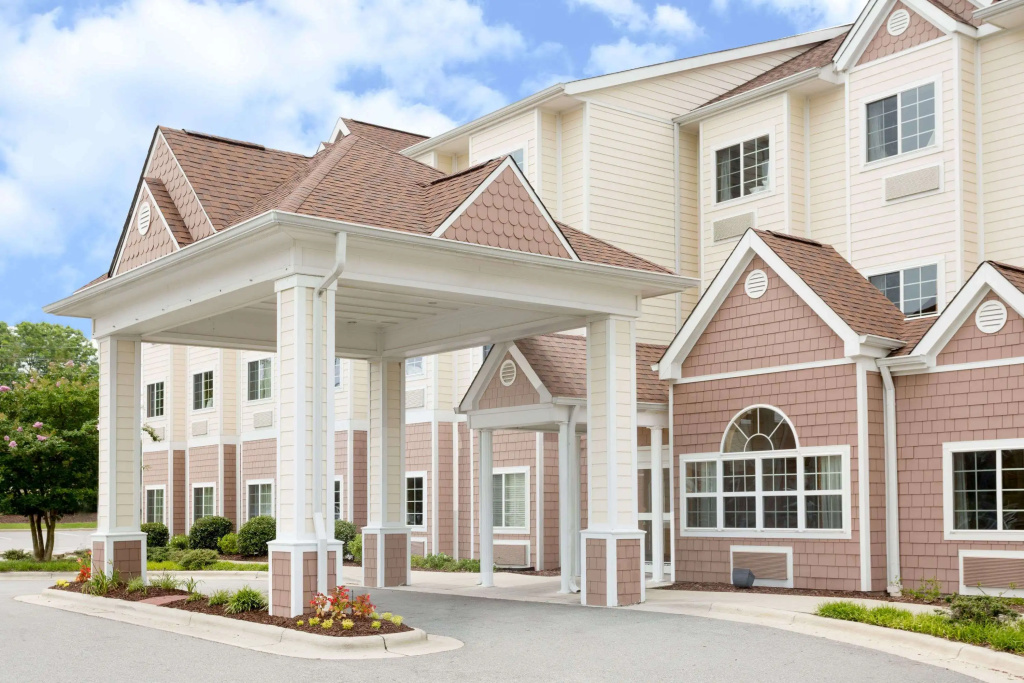photo 1 of Microtel Inn & Suites by Wyndham Greenville/University Medic