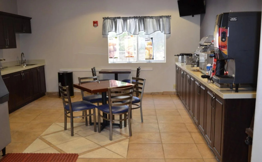 photo 1 of Stay Express Inn & Suites Atlanta