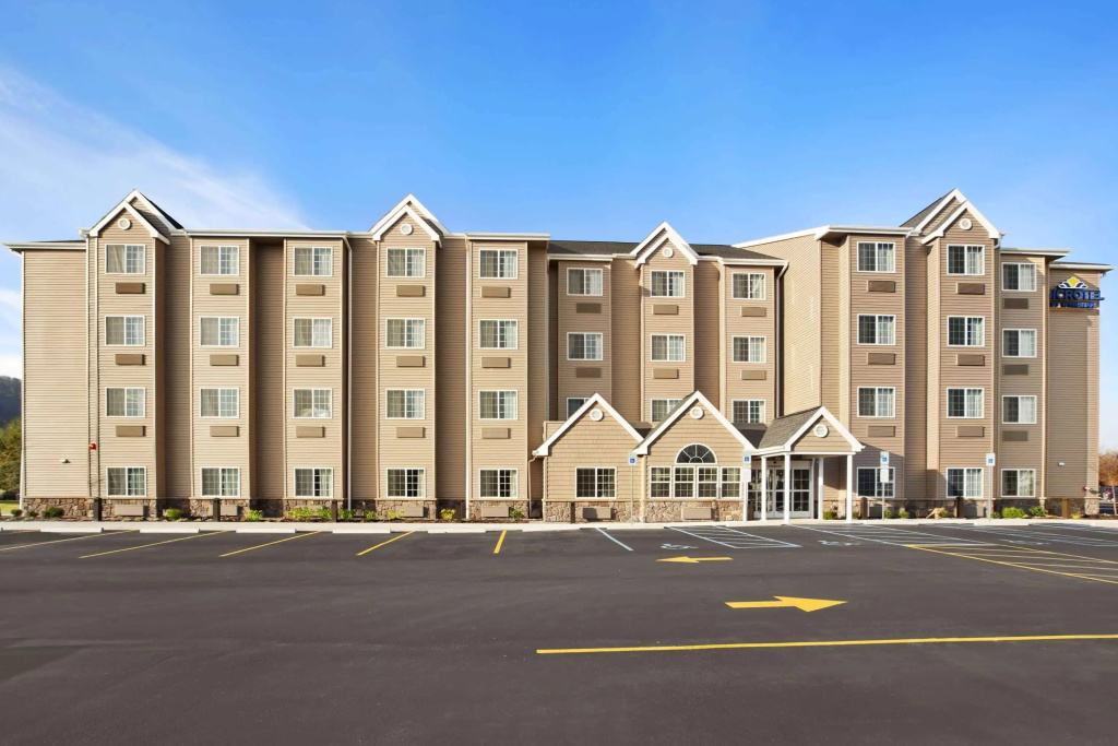 photo 1 of Microtel Inn And Suites Sayre PA
