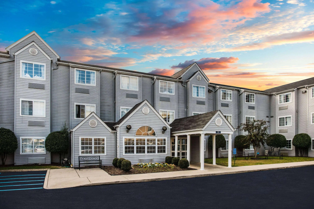 photo 1 of Microtel Inn & Suites by Wyndham Chattanooga/Near Hamilton P