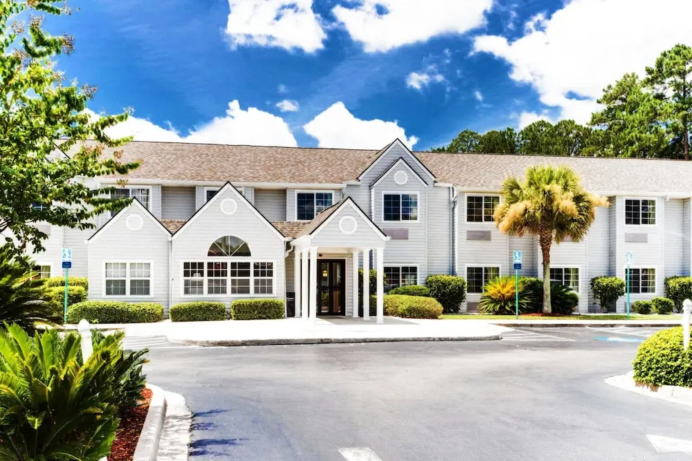 photo 1 of Microtel Inn And Suites By Wyndh Pooler Georgia
