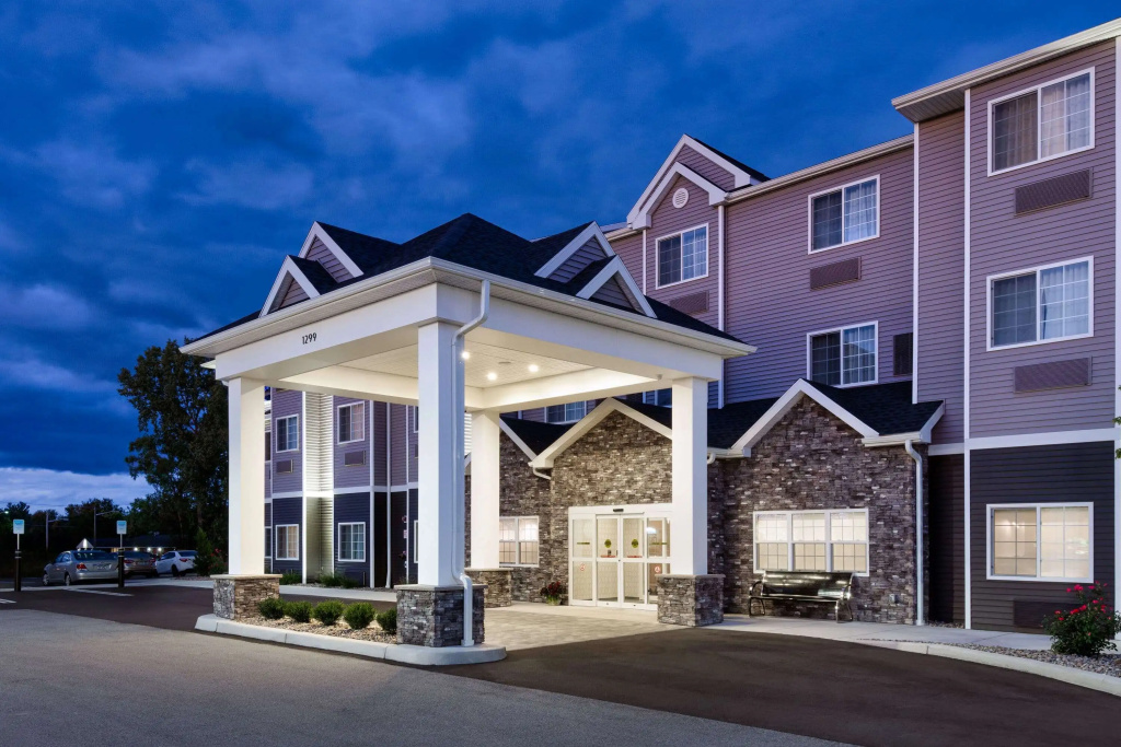 photo 1 of Microtel Inn & Suites by Wyndham Farmington