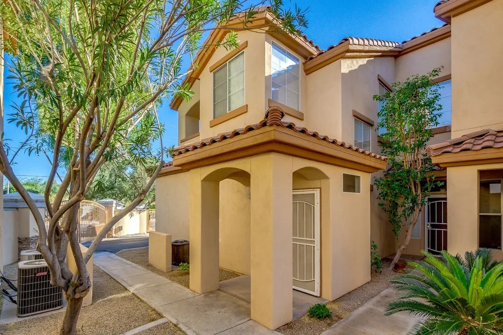 photo 1 of Miler Road 201a 2 Bedrooms 2 Bathrooms Townhouse