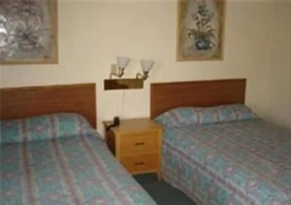photo 1 of Miles Motel