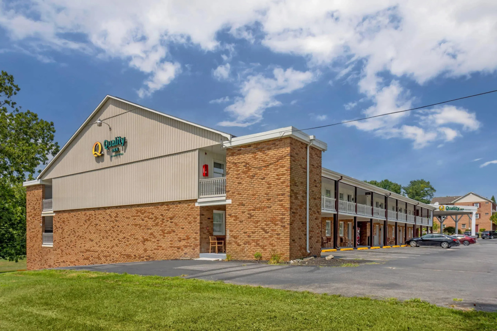 photo 1 of Quality Inn Smoketown - Lancaster Area