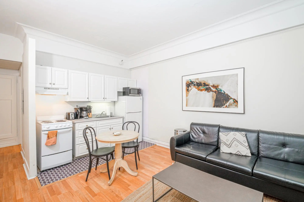photo 1 of Modern 1BR + Train | Theatre District | Evonify