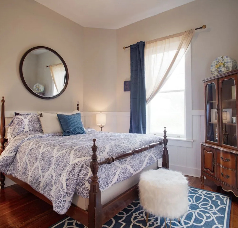 photo 1 of Modern Apartment Near Forsyth