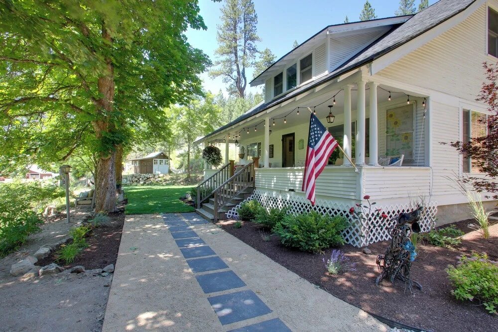 photo 1 of Modern Farmhouse w/ Movie Room - 6 Mi to Lake!