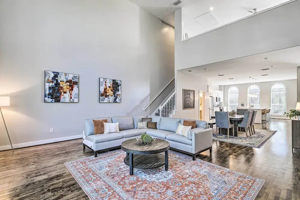 photo 1 of 3-story Houston Townhome: 1 Mi to Minute Maid Park