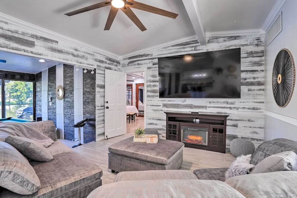 photo 1 of Modern Seminole Home w/ Patio, 3 Mi to Beach!