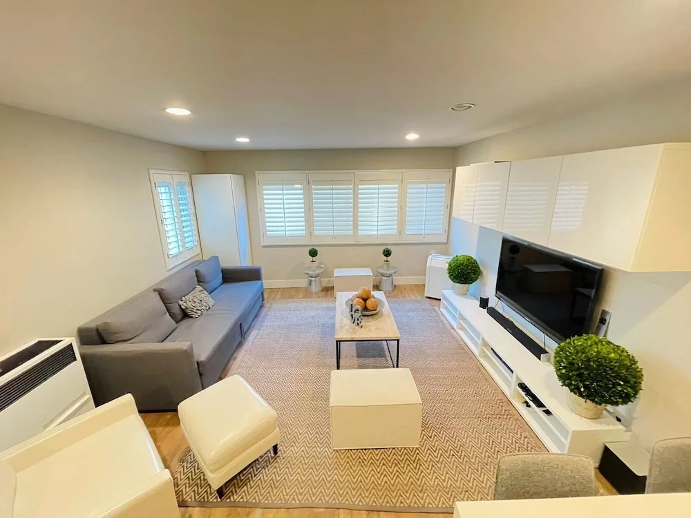 photo 1 of Modern Venice Condo By The Beach