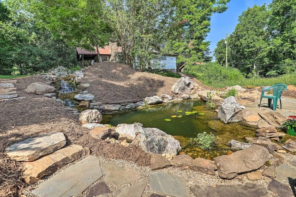 photo 1 of 'momma Rhodes' Rustic Blue Ridge Cabin on 4 Acres