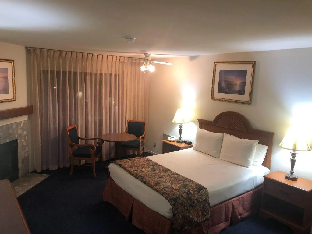 photo 1 of Monarch Resort