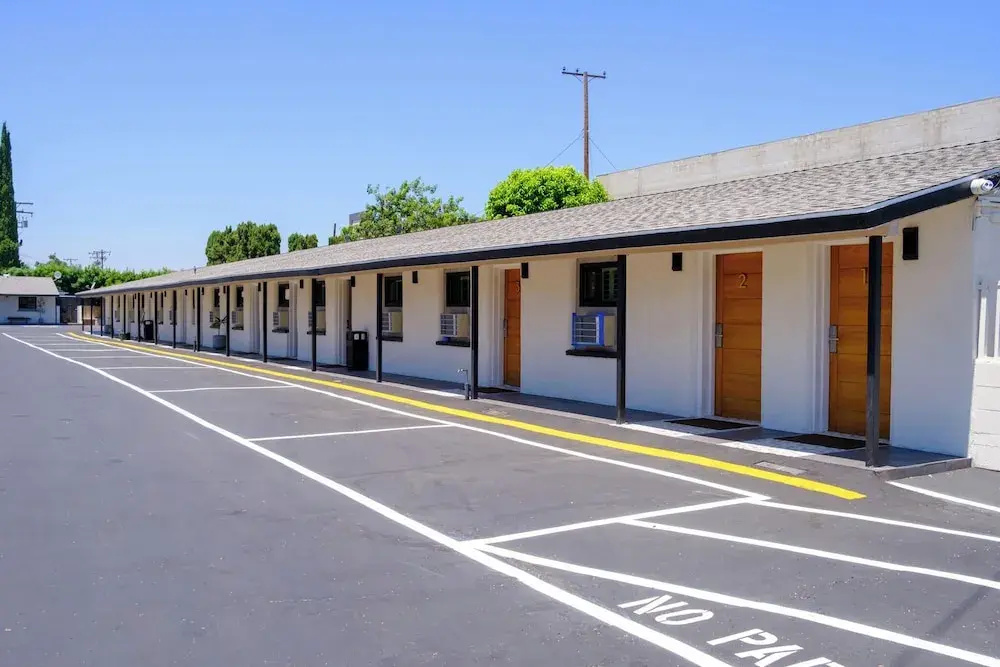 photo 1 of Adobe inn