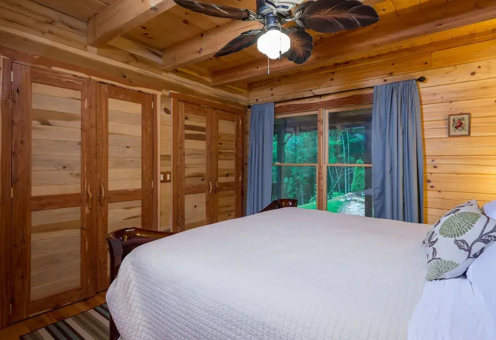 photo 1 of A Touch of Luxury Cabin