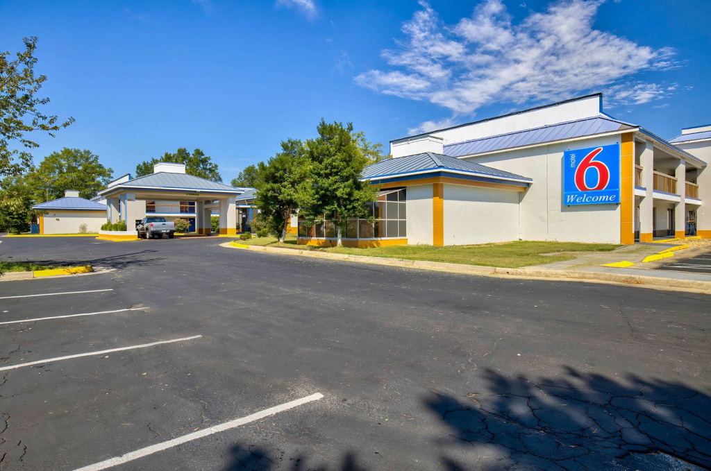 photo 1 of Motel 6 Ashland, VA