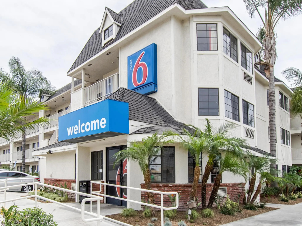 photo 1 of Motel 6 Buena Park, CA - Knotts Berry Farm - Disneyland