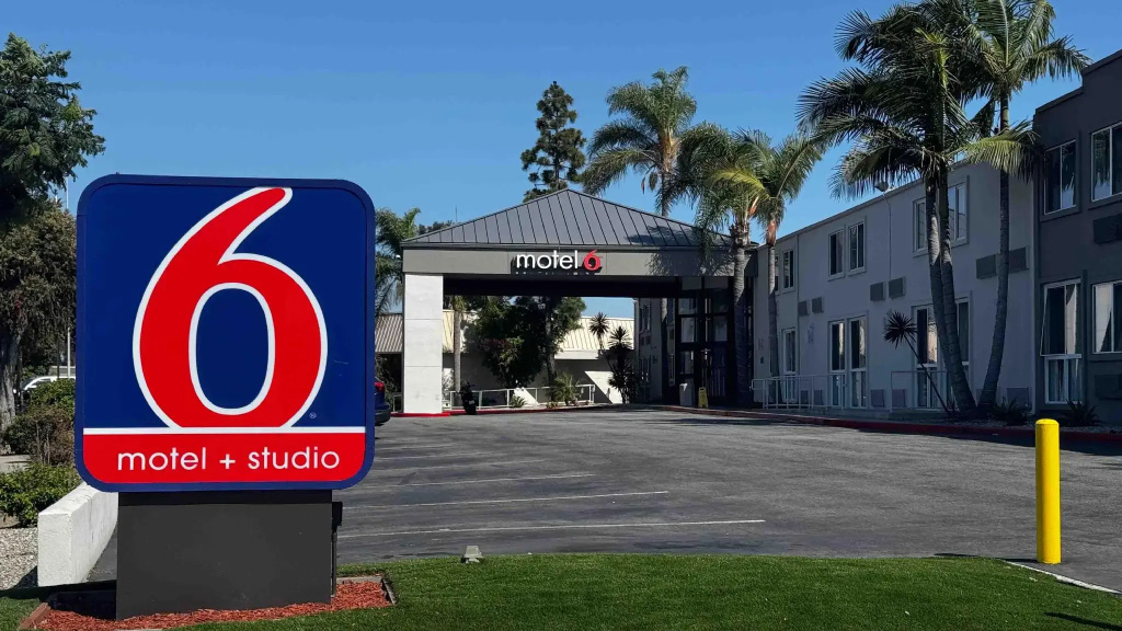 photo 1 of Motel 6 Carson, CA