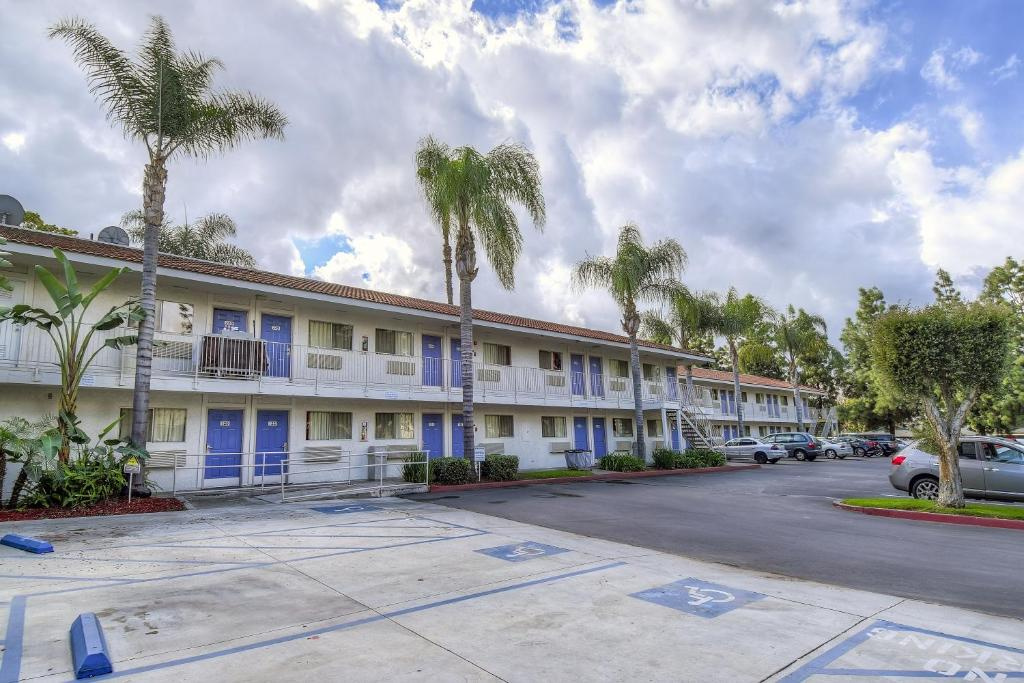 photo 1 of Motel 6 Chino, CA - Los Angeles Ontario