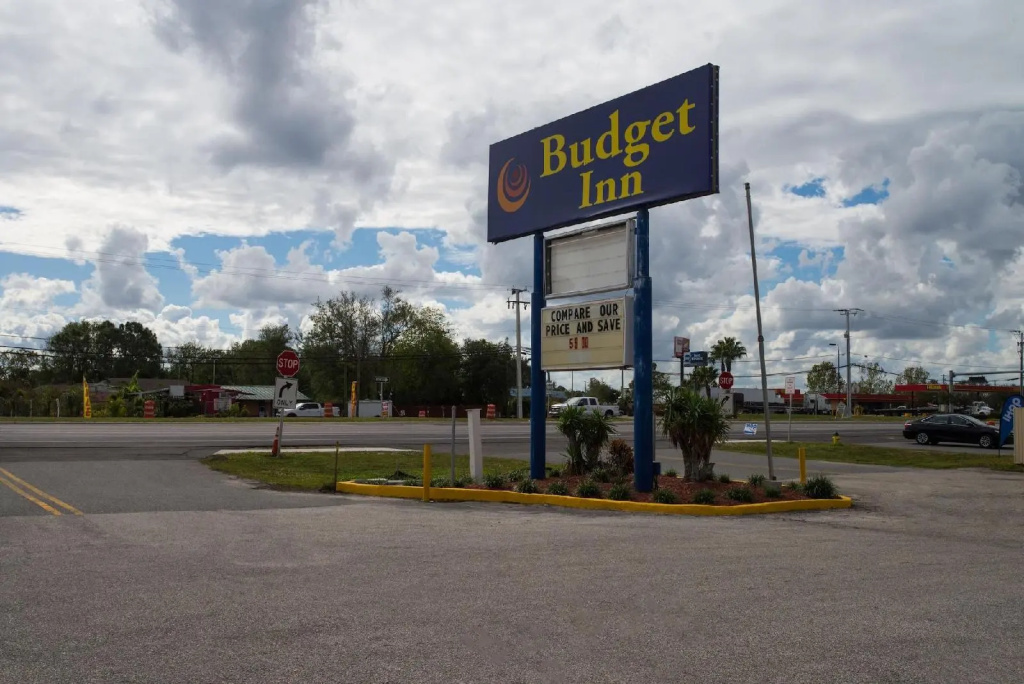 photo 1 of Motel 6 Cocoa Fl