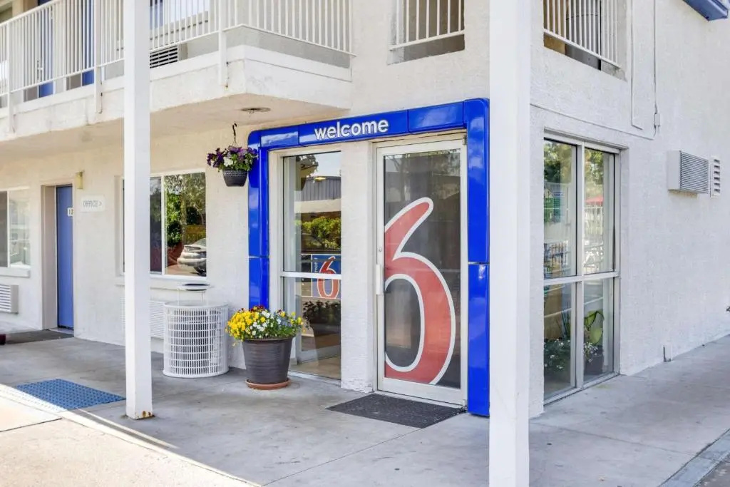 photo 1 of Motel 6 – Lakewood, CO