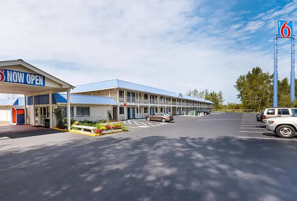 photo 1 of Motel 6 Ferndale WA