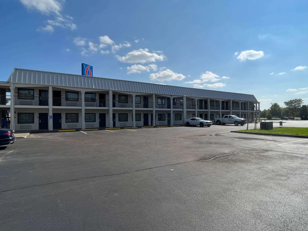 photo 1 of Motel 6 Lafayette, IN