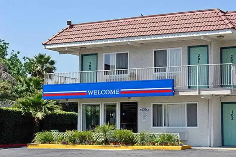 photo 1 of Motel 6 Los Angeles - Santa Fe Springs
