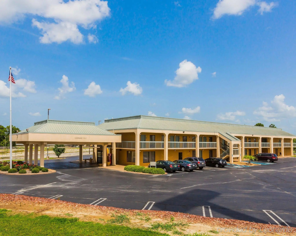 photo 1 of Motel 6 Montgomery, AL - Eastern Blvd.