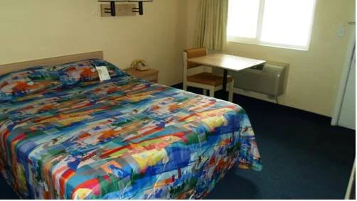 photo 1 of Motel 6 - Newark