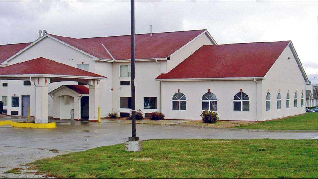 photo 1 of Motel 6 Omaha - IAT West