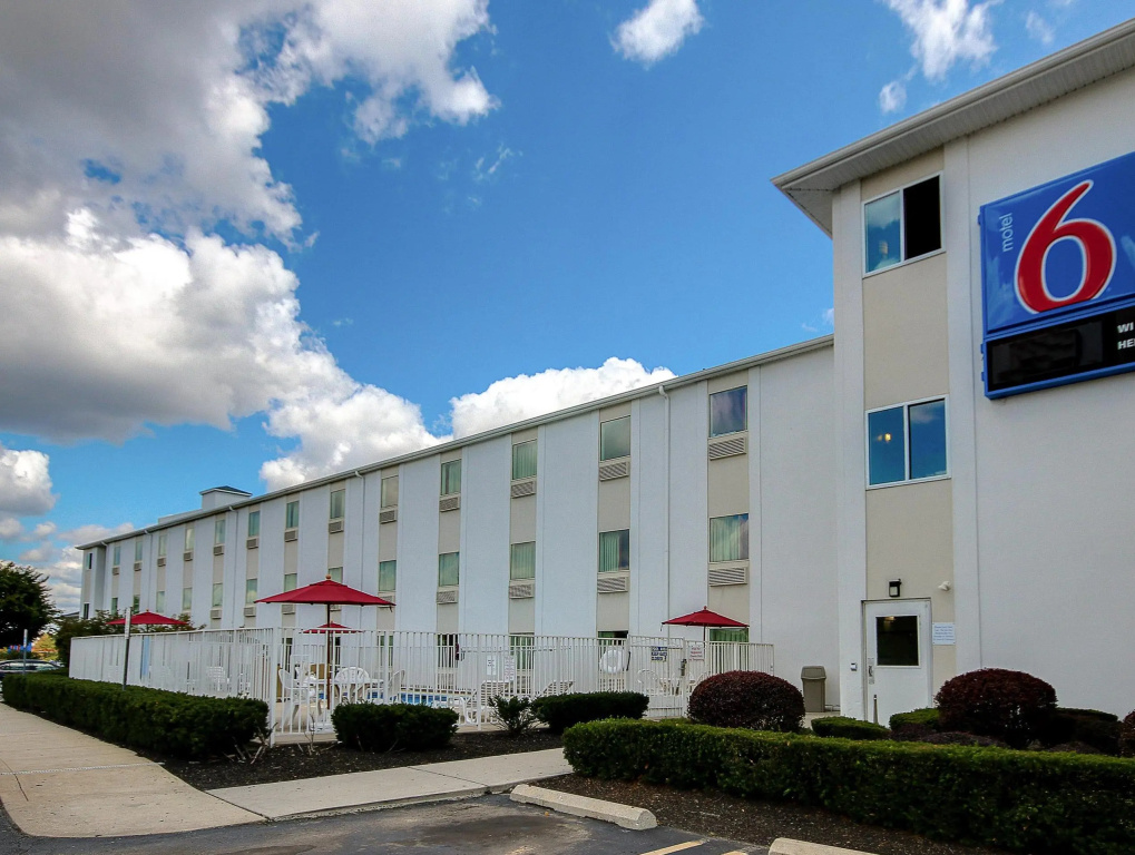 photo 1 of Motel 6 King Of Prussia, PA - Philadelphia
