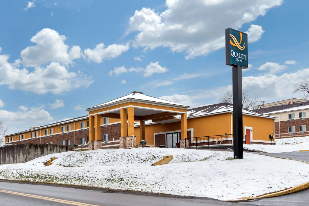 photo 1 of Quality Inn Coraopolis - Pittsburgh Airport