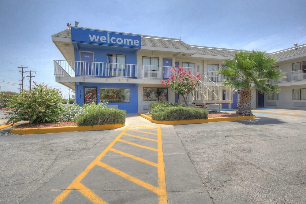 photo 1 of Motel 6 San Antonio Ft Sam Houston