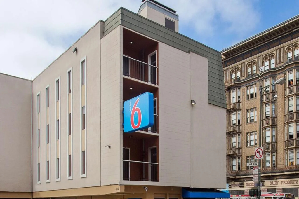 photo 1 of Motel 6 Belmont, CA - San Francisco - Redwood City