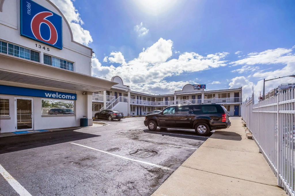 photo 1 of Motel 6 Washington DC Convention Center