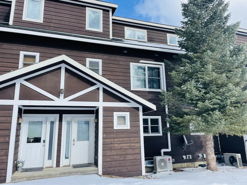 photo 1 of Mount Chapin S4 2 Bedroom Condo by RedAwning