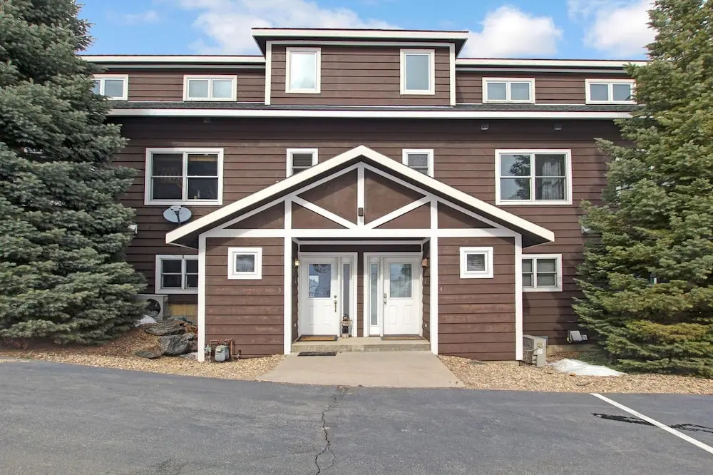 photo 1 of Mount Richthofen S3 3 Bedroom Condo