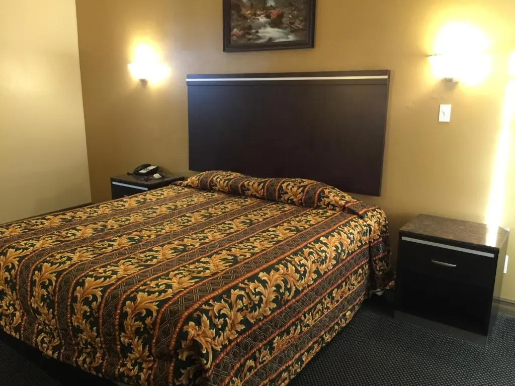 photo 1 of Mountain Inn