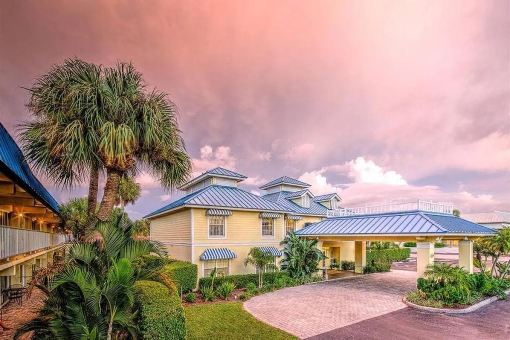 photo 1 of Naples Garden Inn