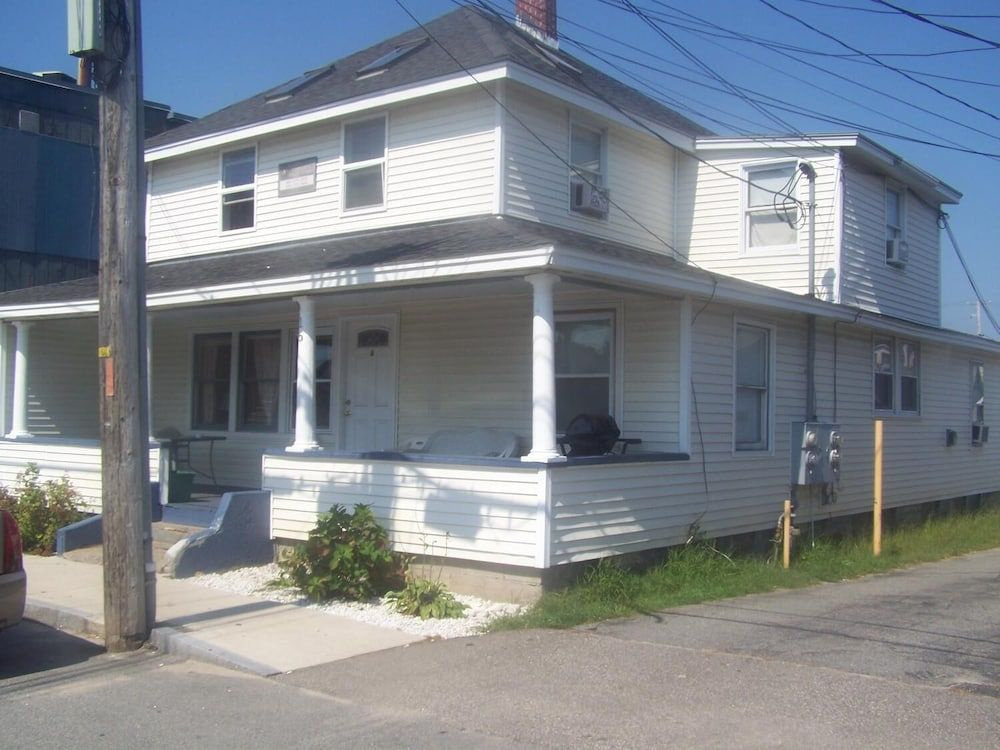 photo 1 of Nautical Motel