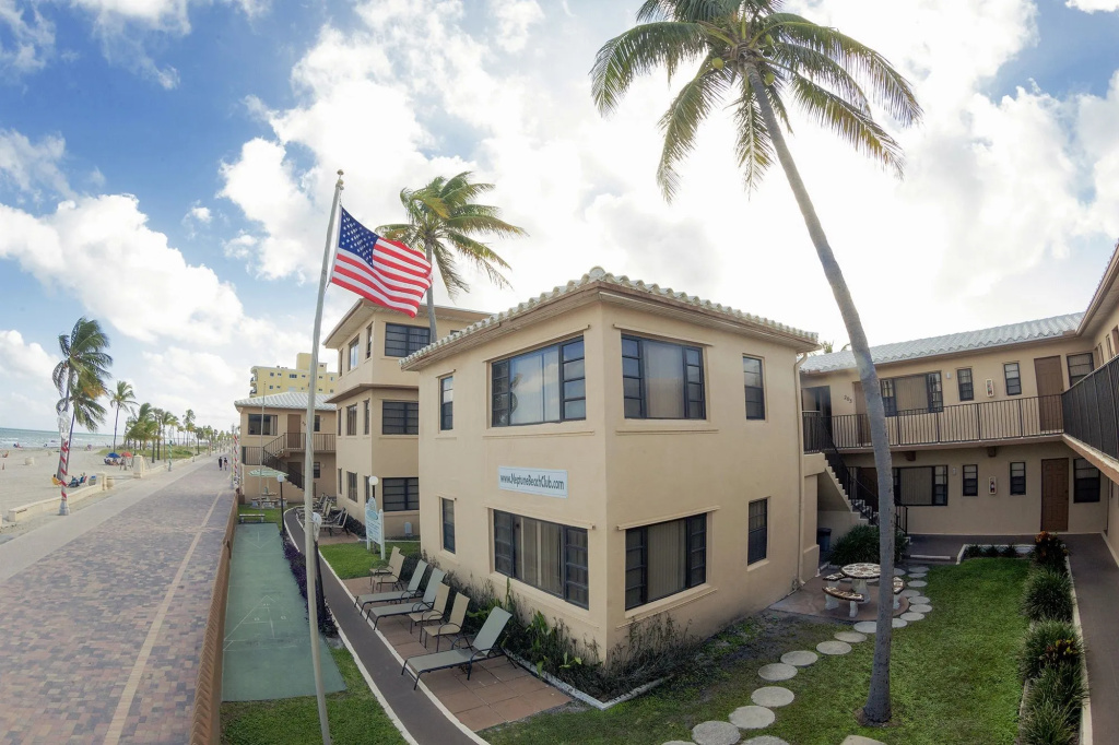 photo 1 of Neptune Hollywood Beach Hotel