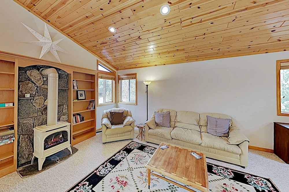 photo 1 of New Listing! Alder Creek , Near Slopes 3 Bedroom Home