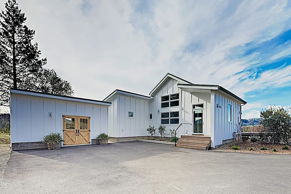 photo 1 of New Listing! Calistoga New-Build W/ Hot Tub Home