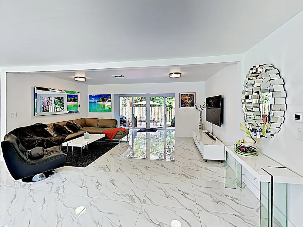 photo 1 of New Listing! Ultra-modern Luxury W/ Hot Tub 4 Bedroom Home