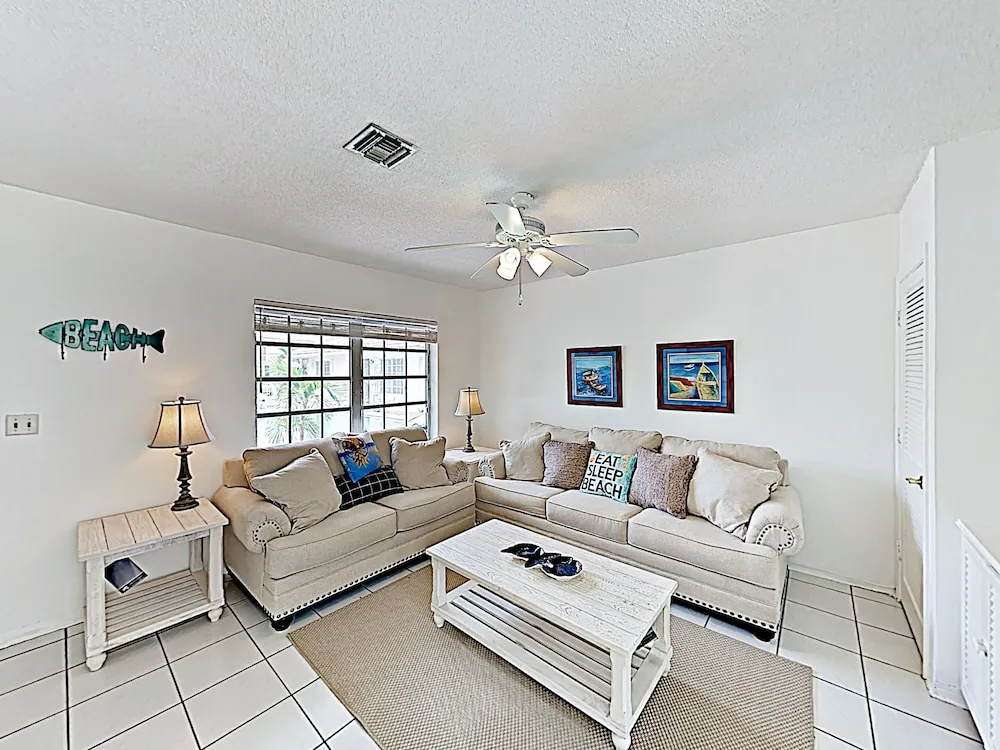 photo 1 of New Listing! Updated Beach W/ Sparkling Pool 1 Bedroom Condo