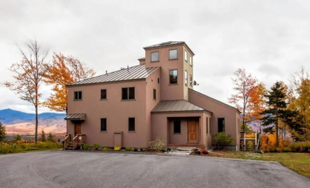 photo 1 of NEW!! Stunning home with breathtaking views, outdoor cedar sauna, great location!